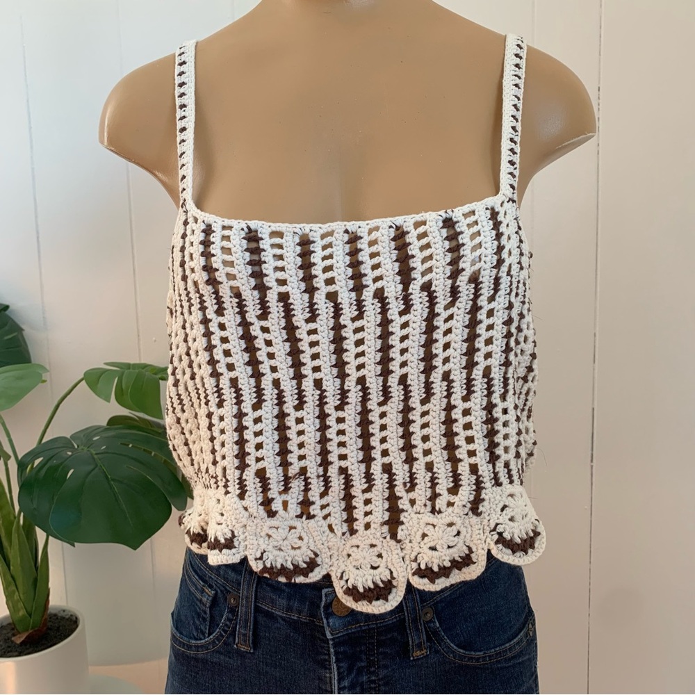 Forever 21 Crochet Crop Tank Top Size Small